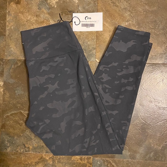 Zyia Gray Battleship Camo Luxe Leggings 